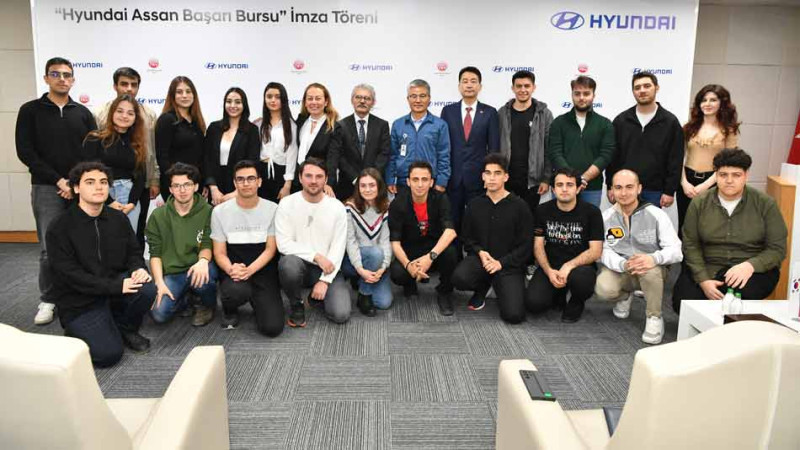 Hyundai Öğrencileri Daha Parlak Bir Geleceğe Hazırlıyor